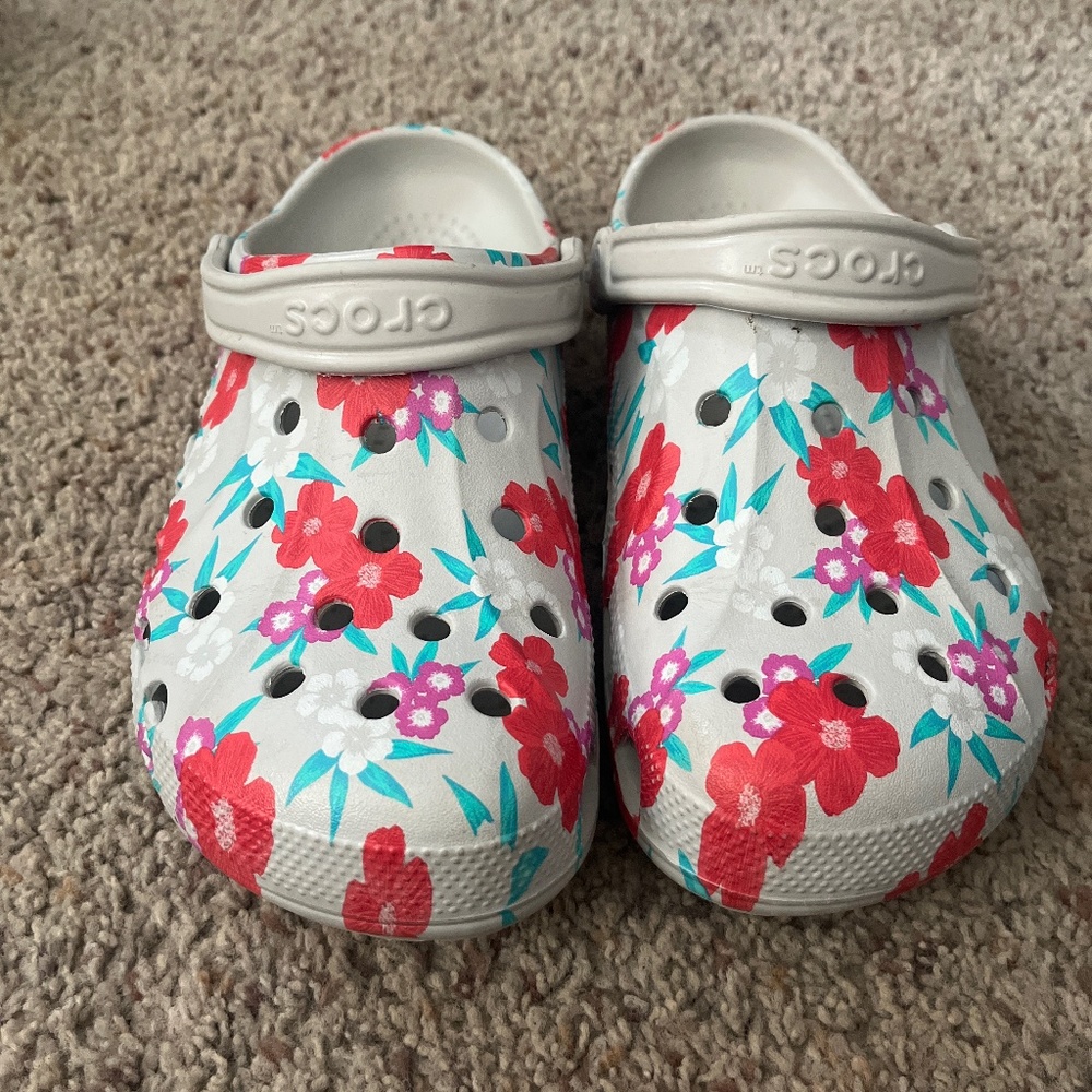 Grey Flower Crocs
